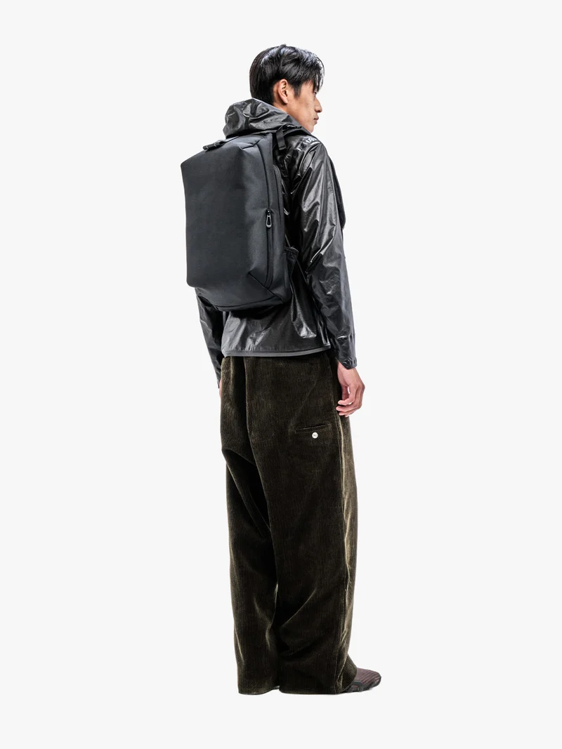 Saru EcoYarn Black