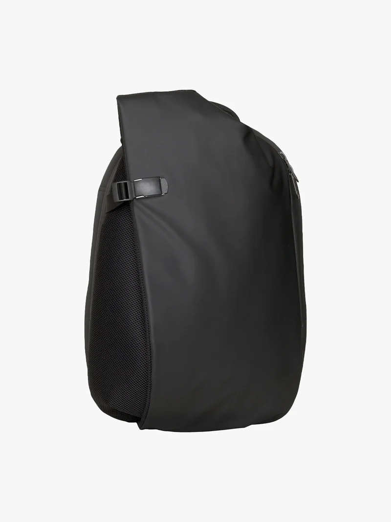 Isar M Obsidian Black