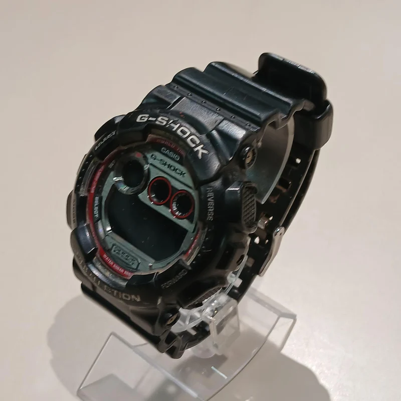 CASIO G-SHOCK NOIR/ROUGE/GD-120TS/État à considérer