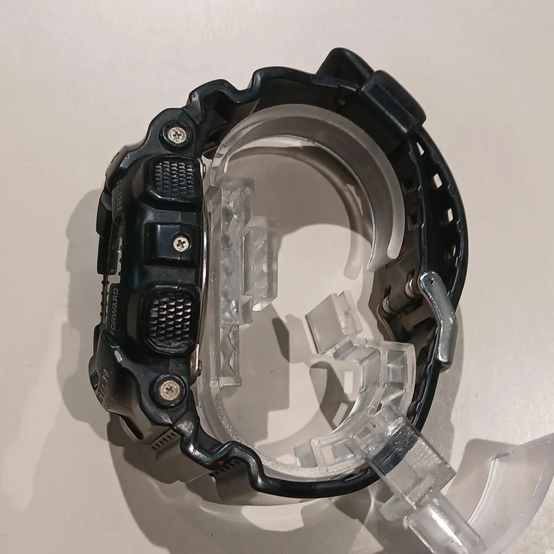 CASIO G-SHOCK NOIR/ROUGE/GD-120TS/État à considérer