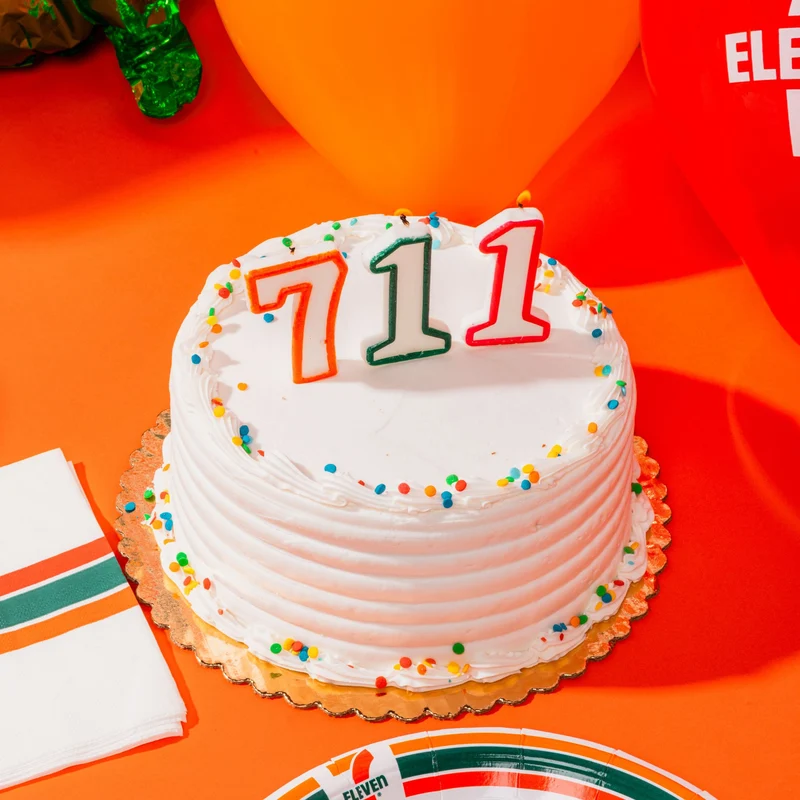 7-Eleven® Custom Candle Set