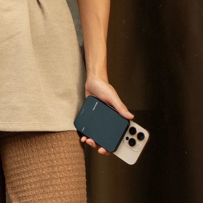 (Re)Classic Power Bank 5000mAh - Qi2