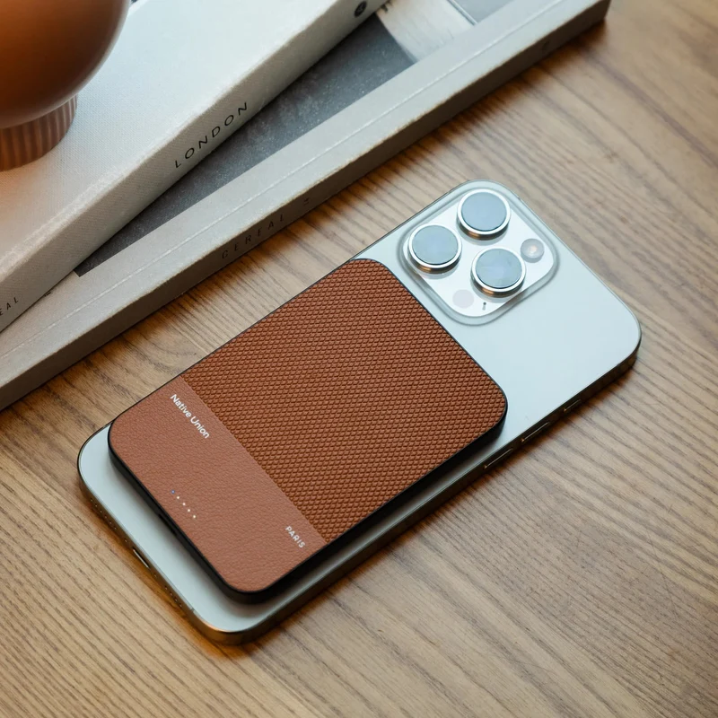 (Re)Classic Power Bank 5000mAh - Qi2