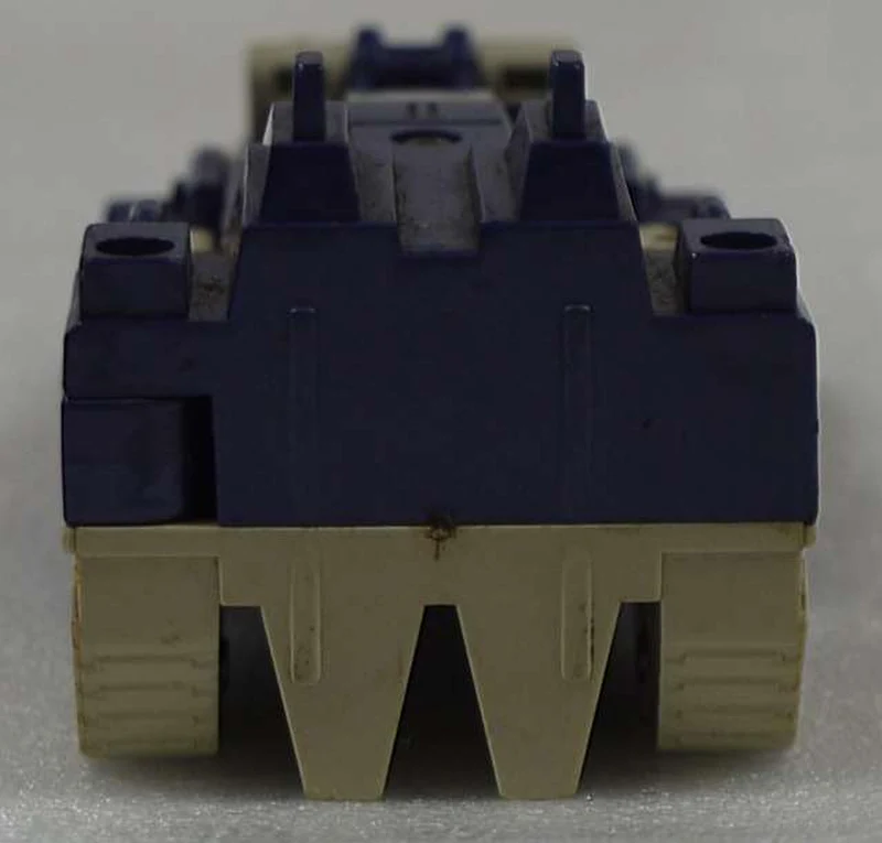 Figurine en vinyle souple de robot TAKARA avec corne de foreuse