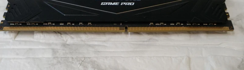 GIGASTONE Memory: DDR4 16GB×2