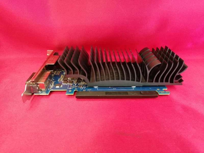 Carte graphique ASUS GT730-SL-2GD5-BRK