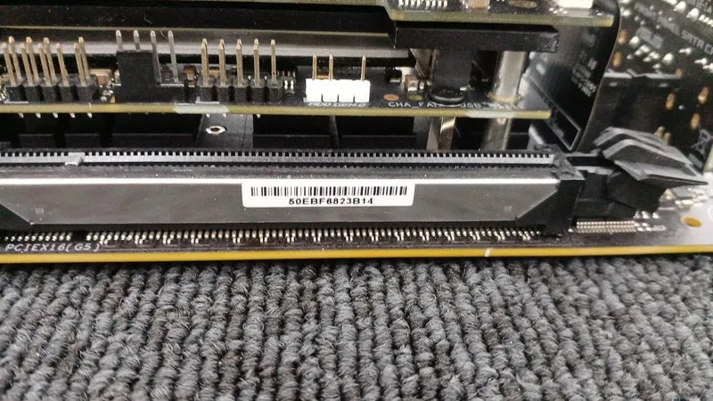 Carte mère ASUS ROG STRIX Z690-I GAMING WIFI