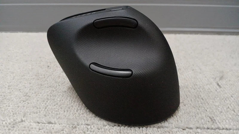 RAZER Wireless Mouse PRO CLICK V2 (RZ01-05250100-R3A)