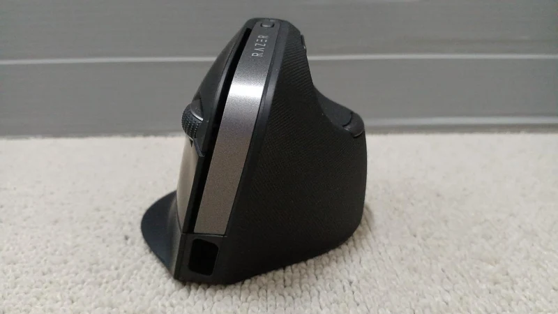 RAZER Wireless Mouse PRO CLICK V2 (RZ01-05250100-R3A)