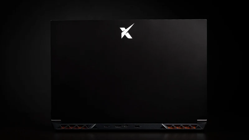 XM-6 17.3" R7-7435 RTX 4060