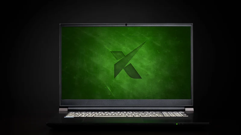 XM-6 17.3" R7-7435 RTX 4060