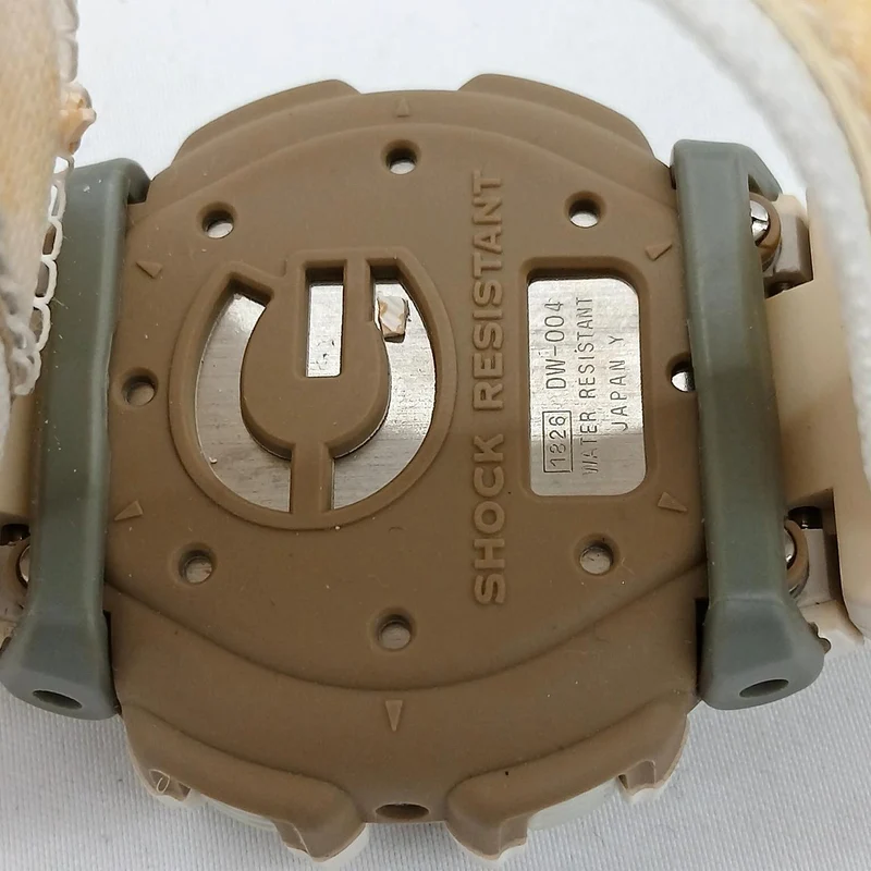 CASIO G-SHOCK DW-004