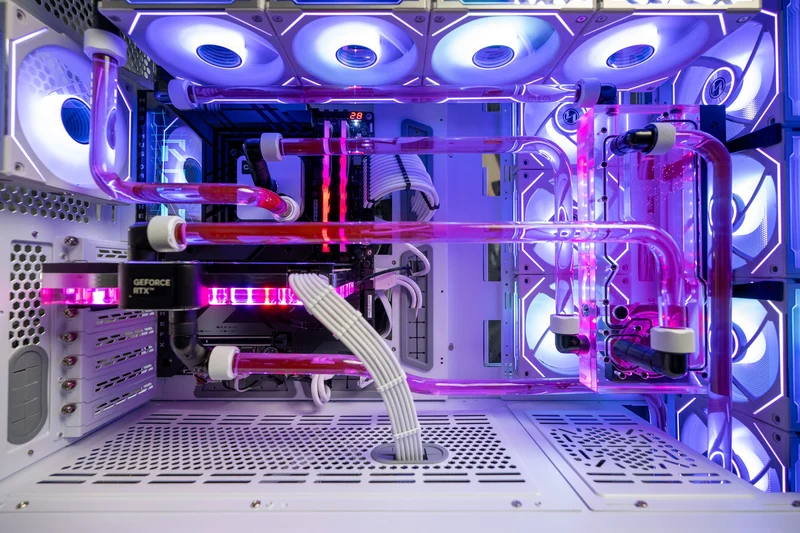 X-10 CASE WHITE