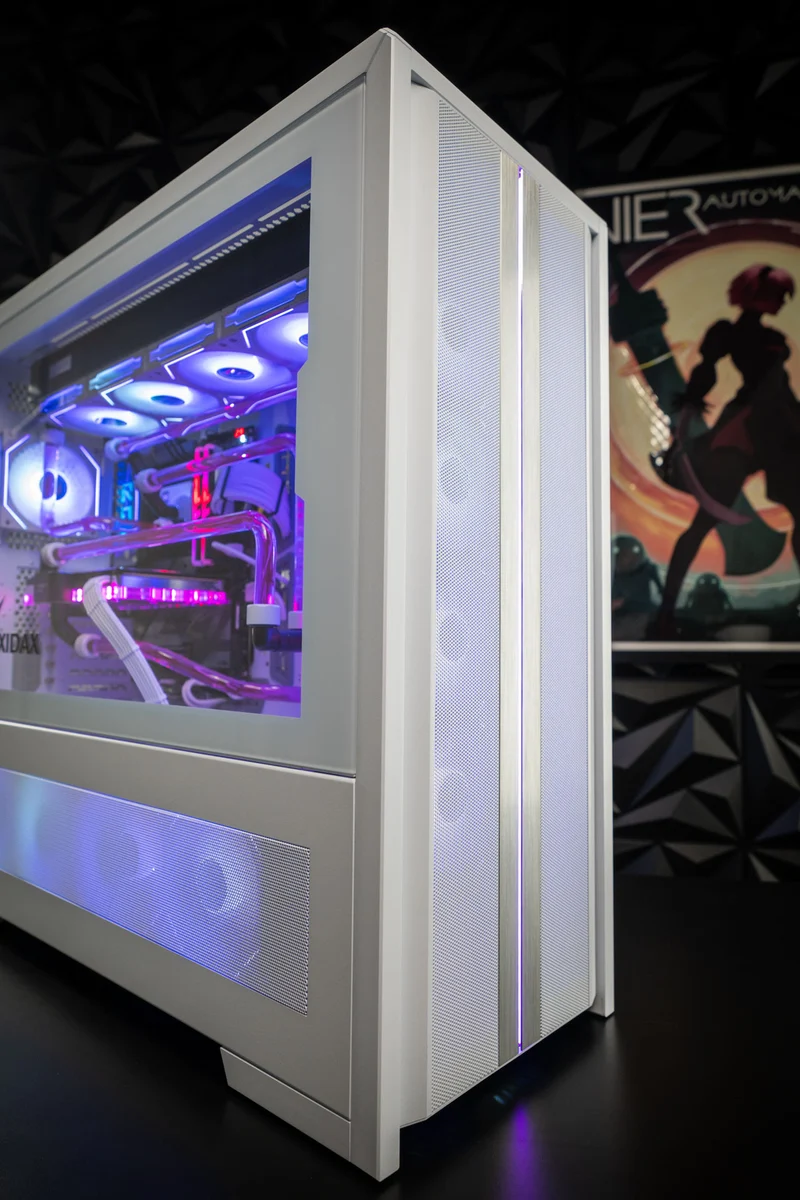 X-10 CASE WHITE