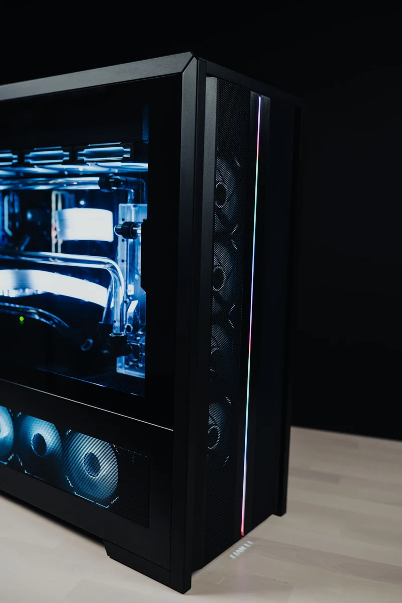 Lian Li V3000 PLUS BLACK