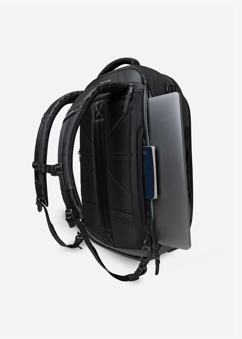 Travel Backpack 35L (Display Unit)