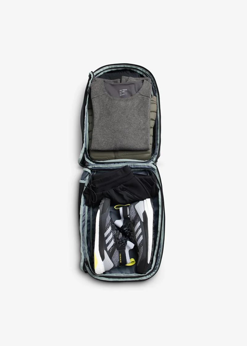 Travel Backpack 35L (Display Unit)