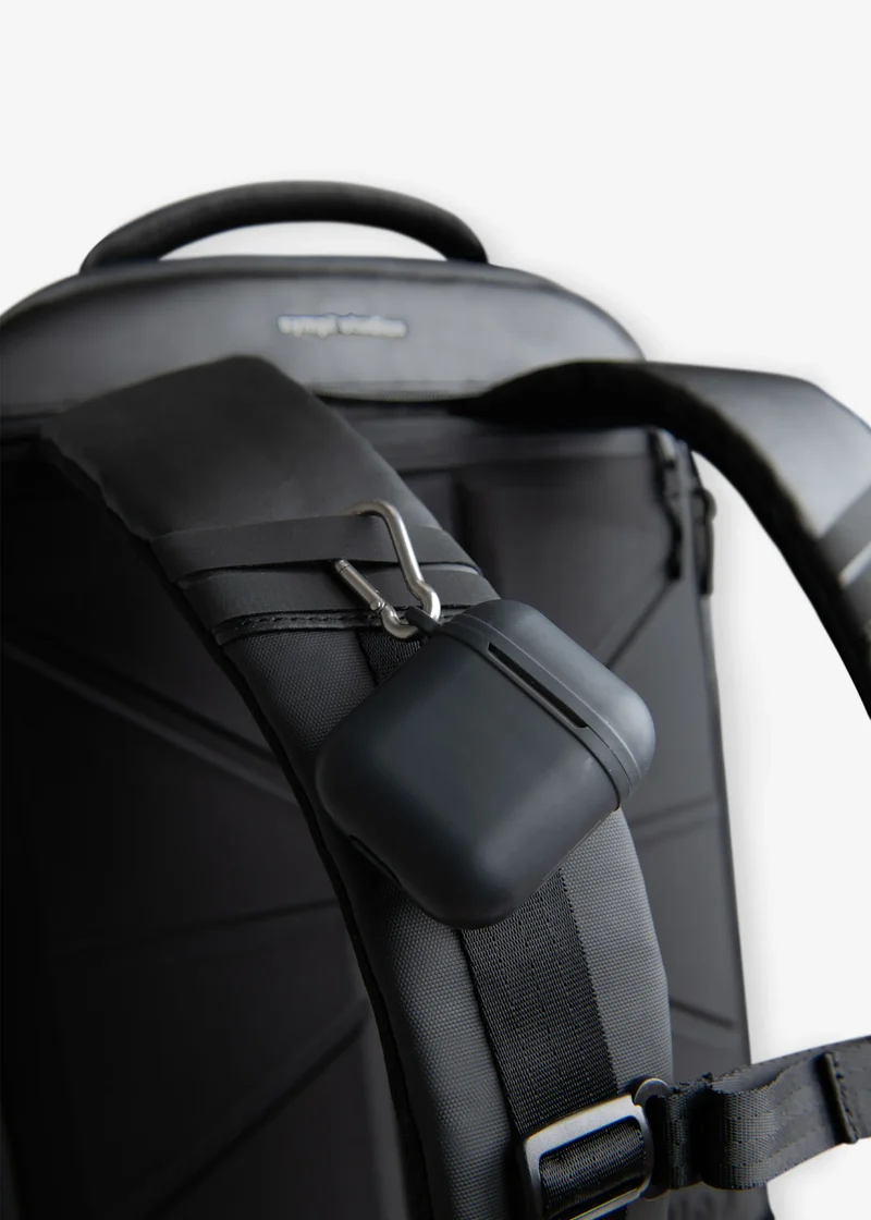 Travel Backpack 35L (Display Unit)