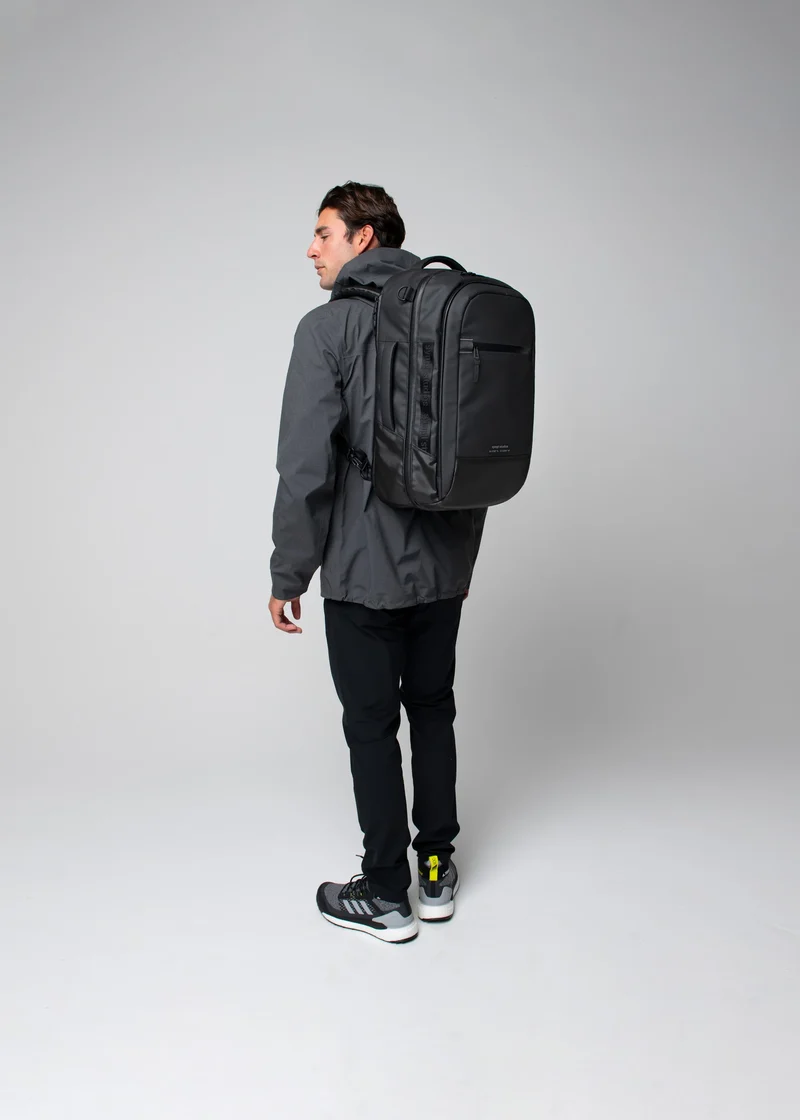 Travel Backpack 35L (Display Unit)