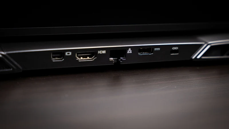 XM-10 U9 275HX RTX 5080 18" 2K 240HZ LAPTOP