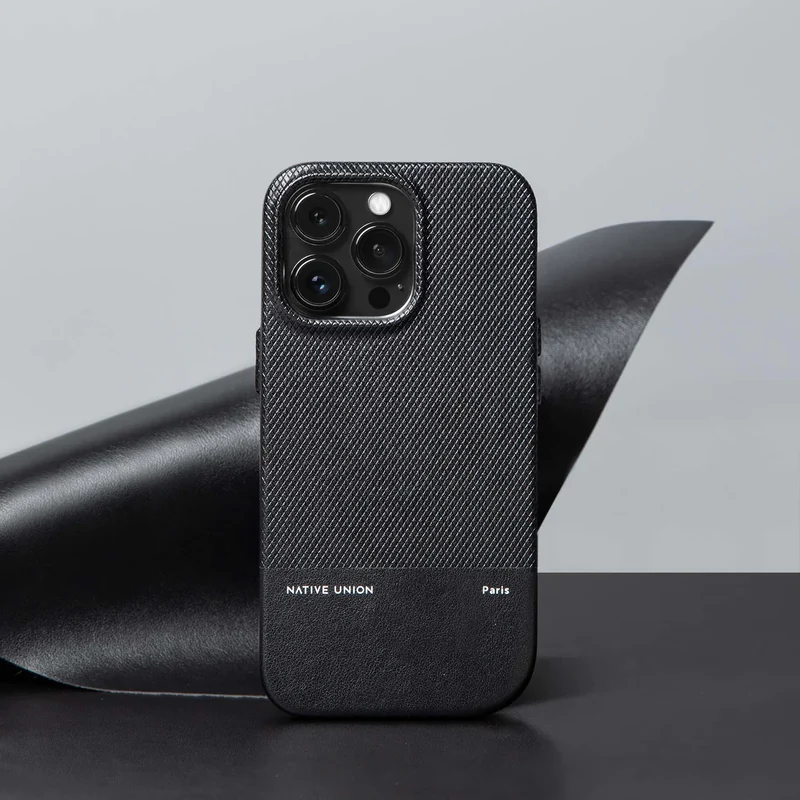(RE)Classic Case for iPhone 15