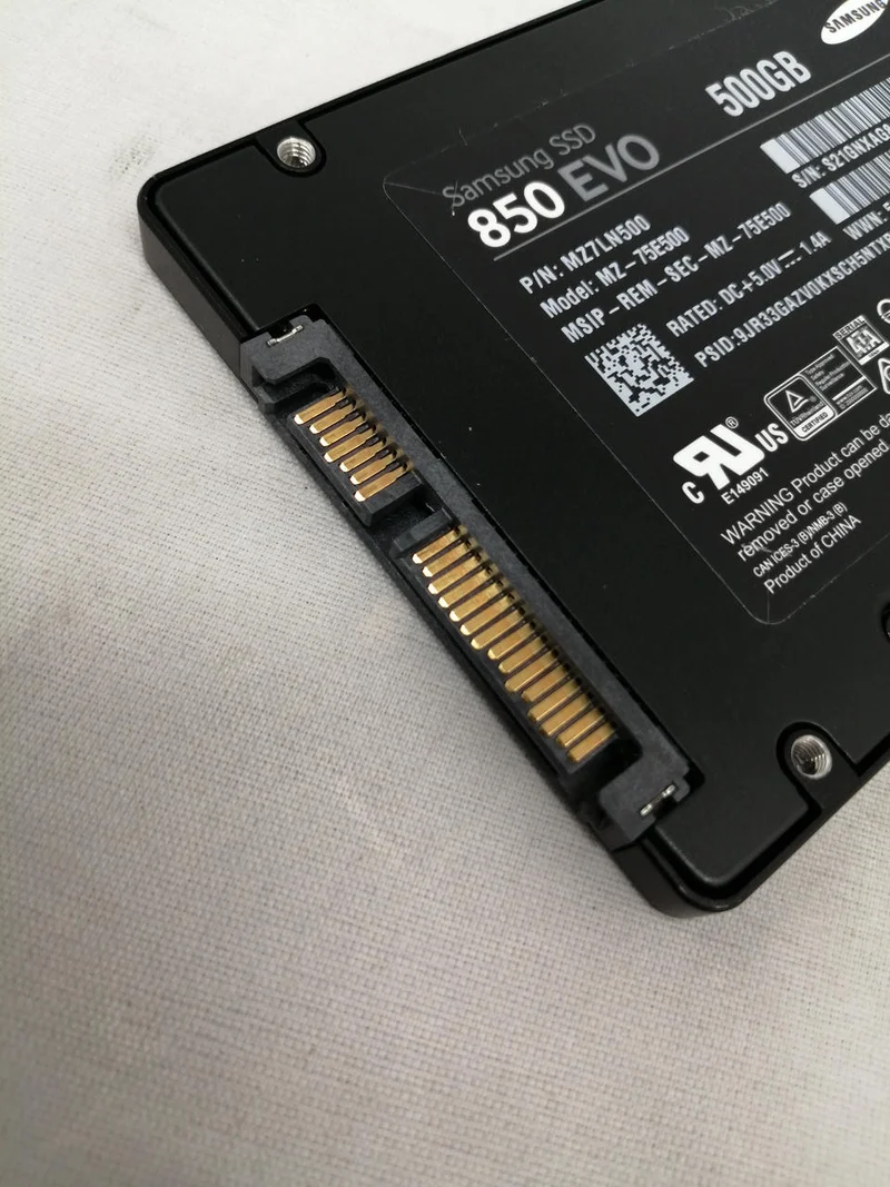 SAMSUNG SSD (500GB) MZ-75E500