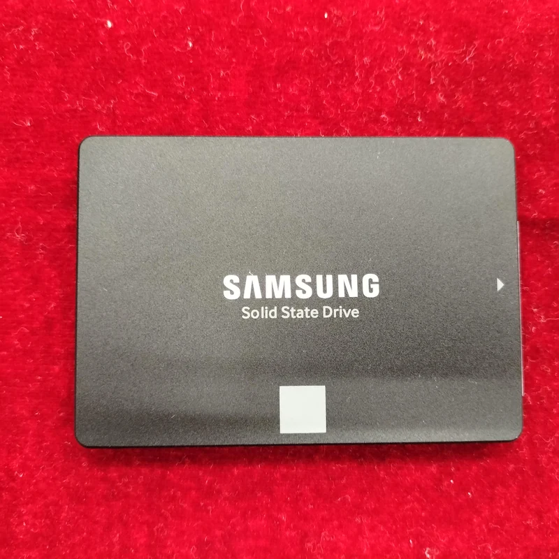 SAMSUNG SSD MZ-77E500
