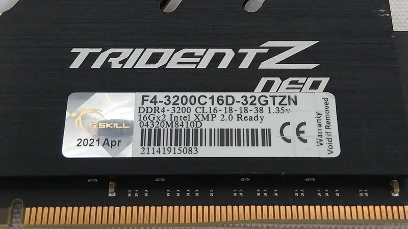 Mémoire de bureau G.SKILL F4-3200C16D-32GTZN