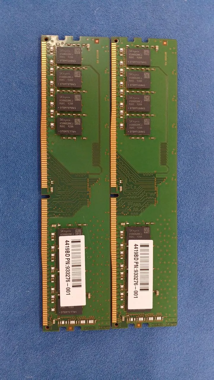 SK HYNIX Memory (2 8GB sticks) HMA81GU6CJR8N-VK