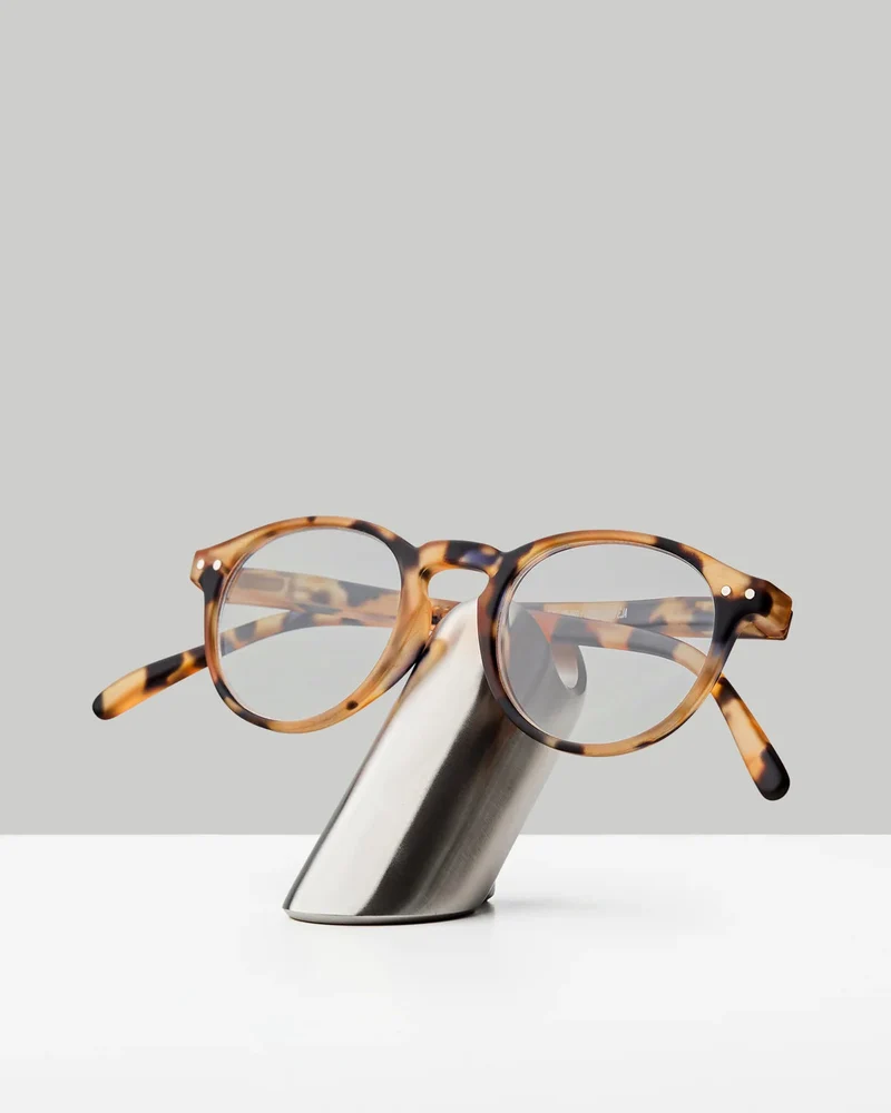 Eyewear Stand