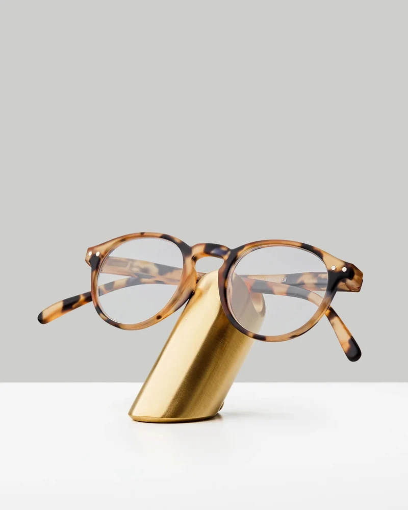 Eyewear Stand