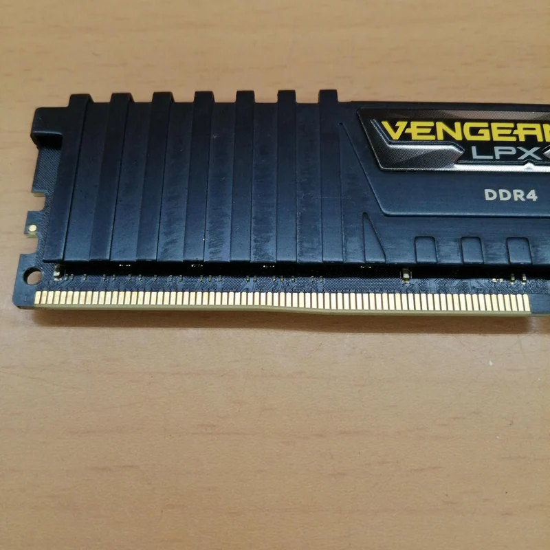CORSAIR Memory (2 8GB sticks) CMK16GX4M2A2666C16