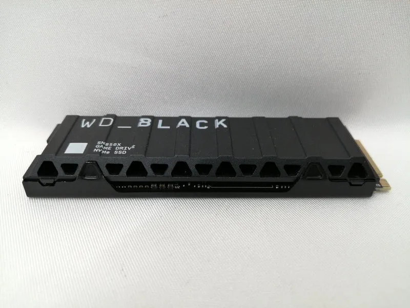 WESTERN DIGITAL SSD WDS200T2XHE-00BCA0