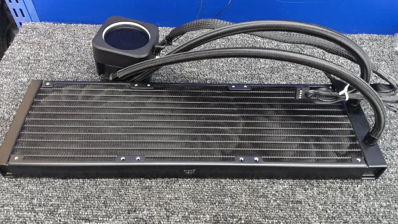 Composants de refroidissement liquide CORSAIR H150I ELITE LCD