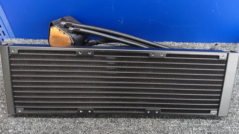 Composants de refroidissement liquide CORSAIR H150I ELITE LCD