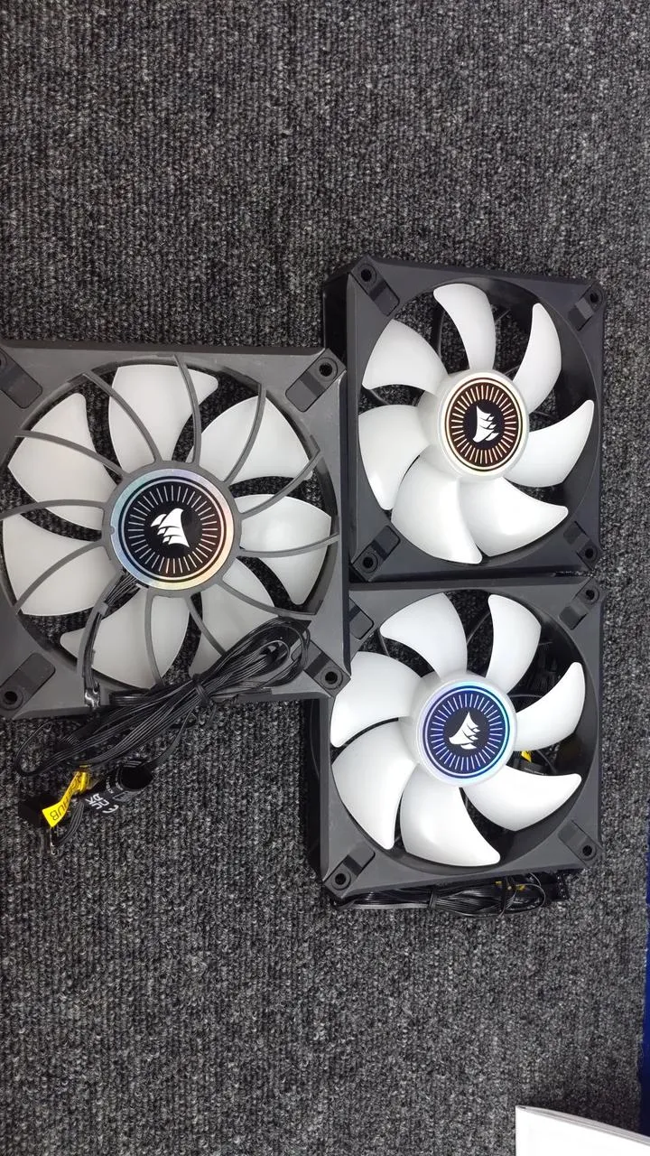Composants de refroidissement liquide CORSAIR H150I ELITE LCD