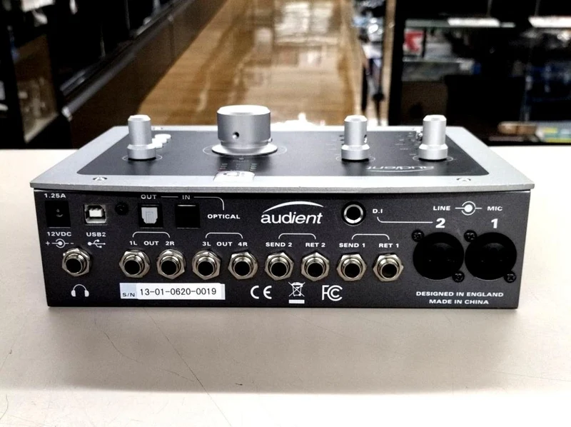AUDIENT Audio Interface ID22