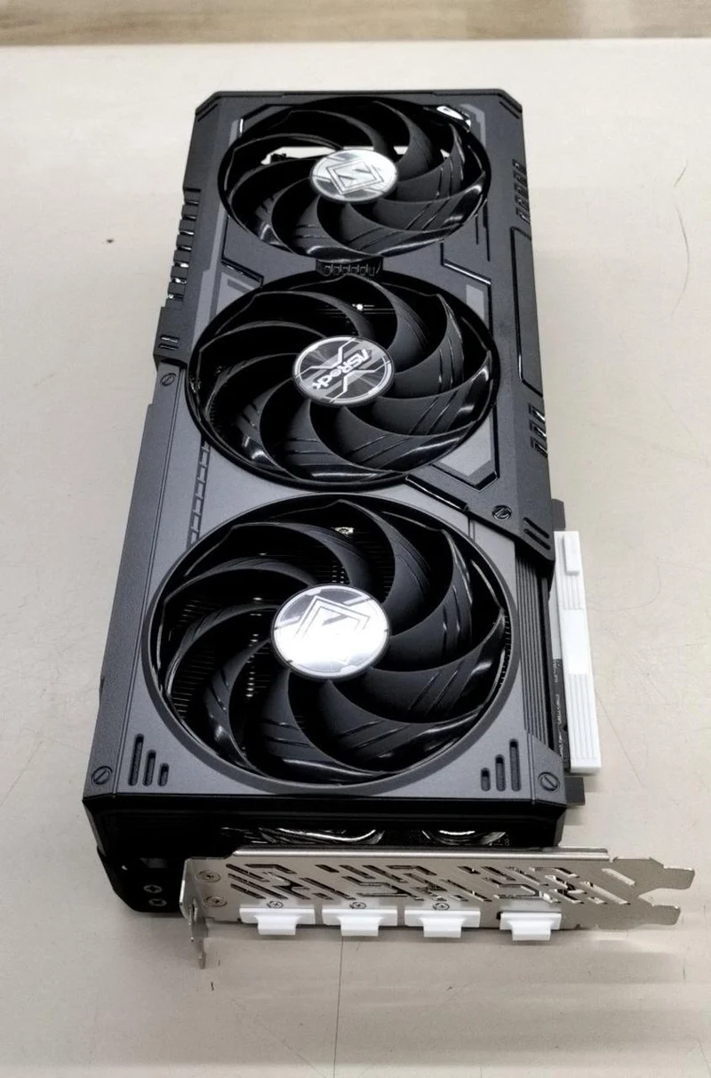 ASROCK Graphics Card RX9070XT SLD 16G