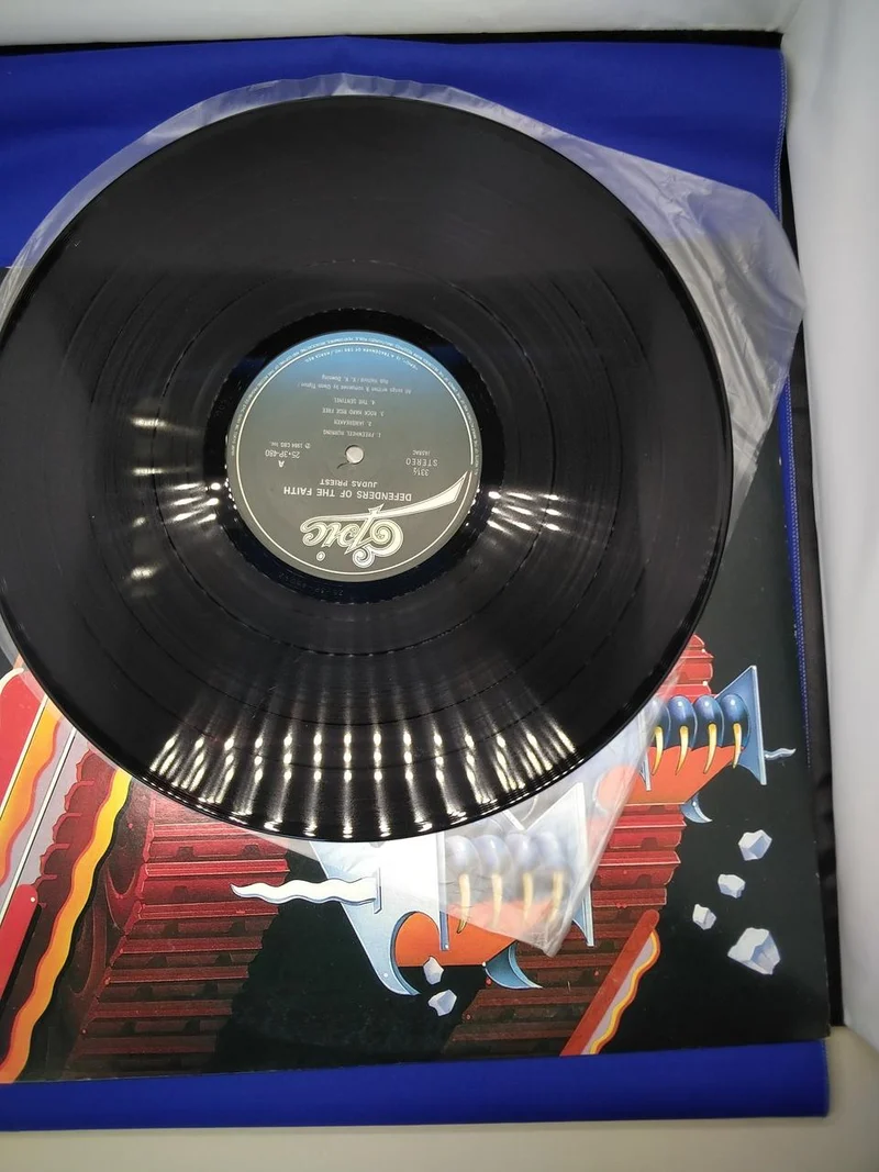 SONY Western Music JUDAS PRIEST - DÉFENSEURS DE TH