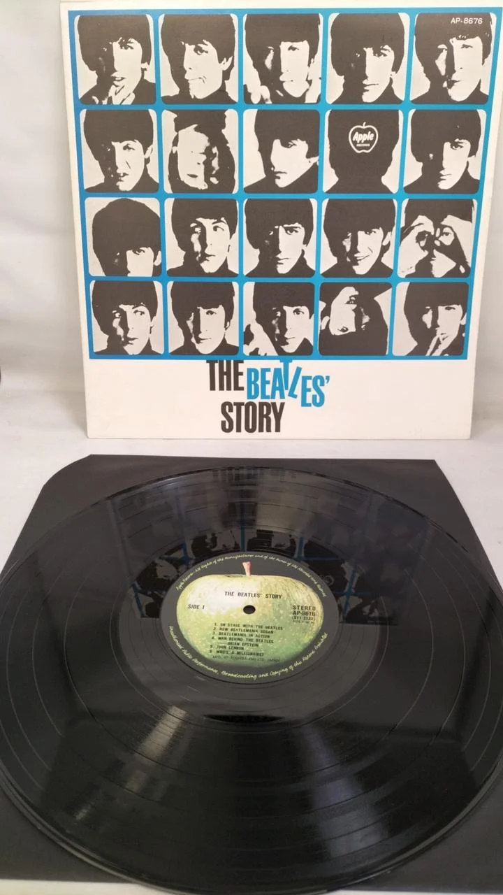 APPLE Record The Beatles / The Beatles Story