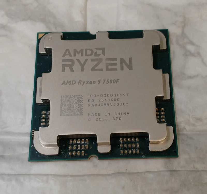 AMD CPU RYZEN5-7500F