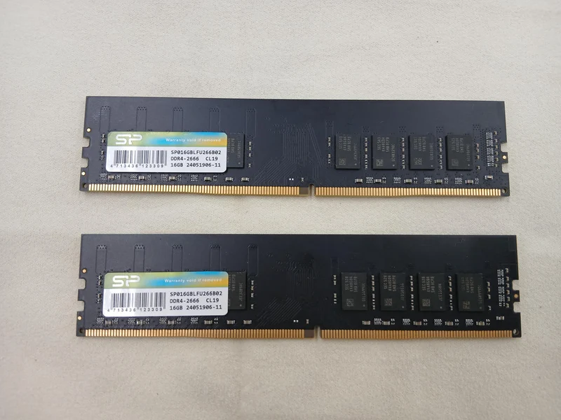 Mémoire PC SILICON POWER DDR4 16 Go × 2 SP016GBLFU266B02