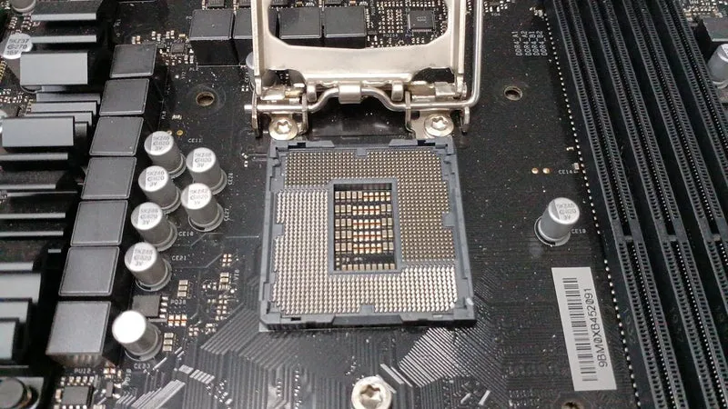 ASROCK Motherboard: Z39 PRO4