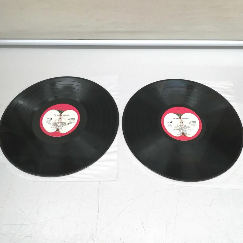 APPLE Record THE BEATLES/1962-1966