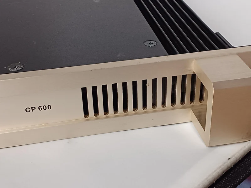CLASSIC PRO Power Amplifier CP600