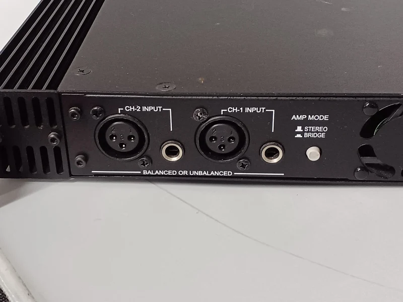 CLASSIC PRO Power Amplifier CP600