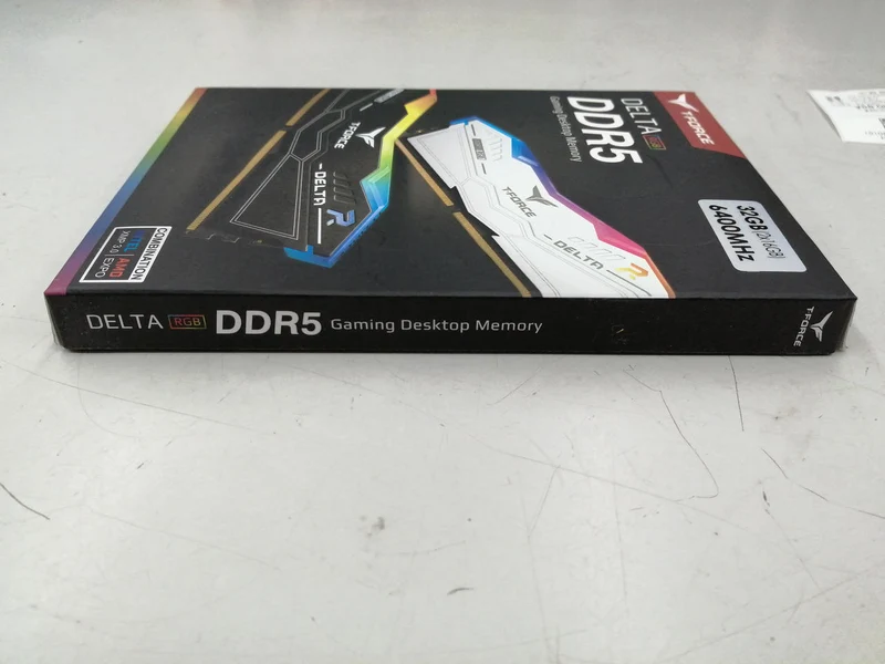 T-FORCE ★ Unopened ★ FF3D532G6400HC40BDC01