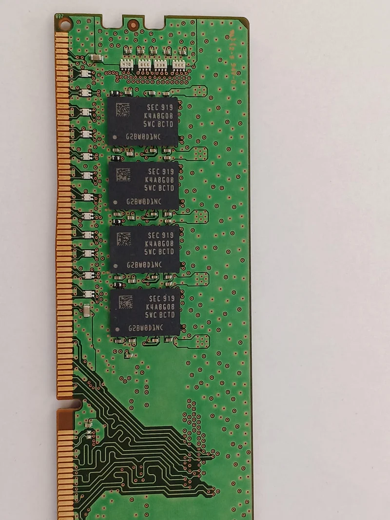 SAMSUNG DDR4 Memory 16GB M378A2K43CB1-CTD