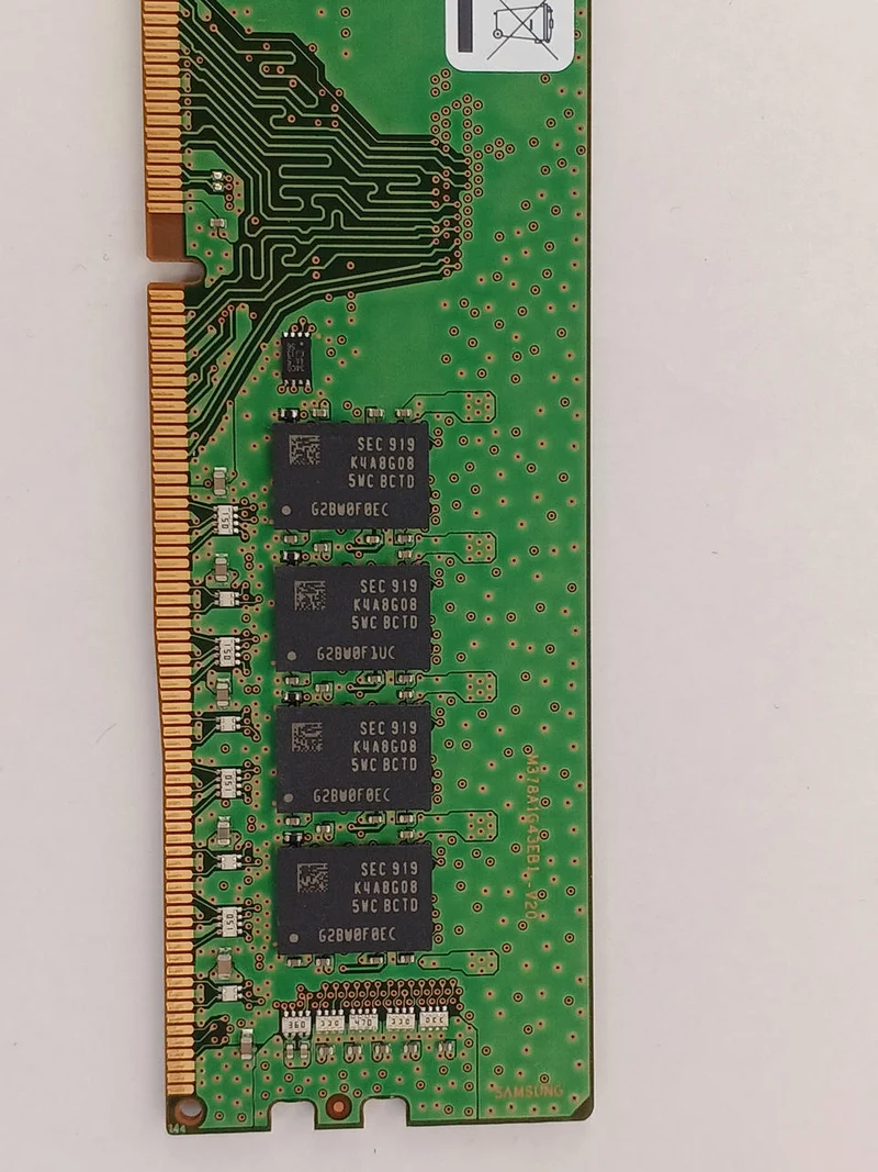 SAMSUNG DDR4 Memory 16GB M378A2K43CB1-CTD