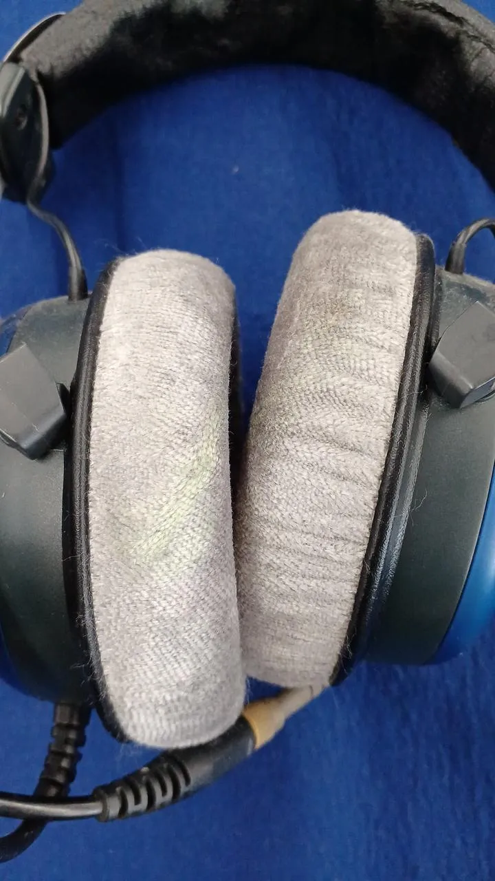 [JUNK] BAYER DYNAMIC Headphones Junk DT770